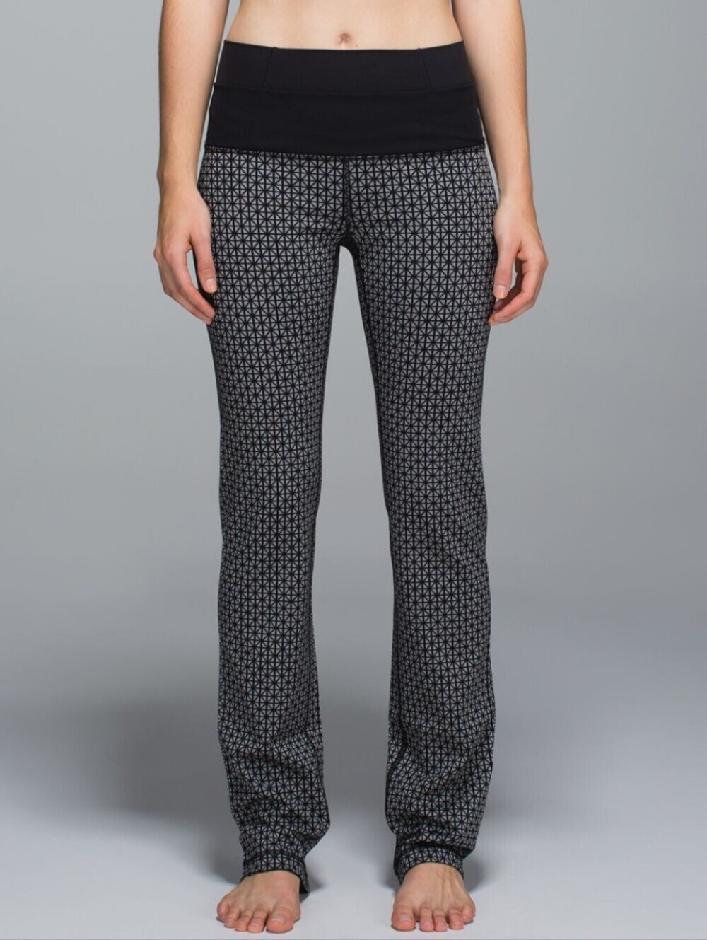 Lululemon Straight-Up Pant In Tri Geo Silver Spoon Size 6